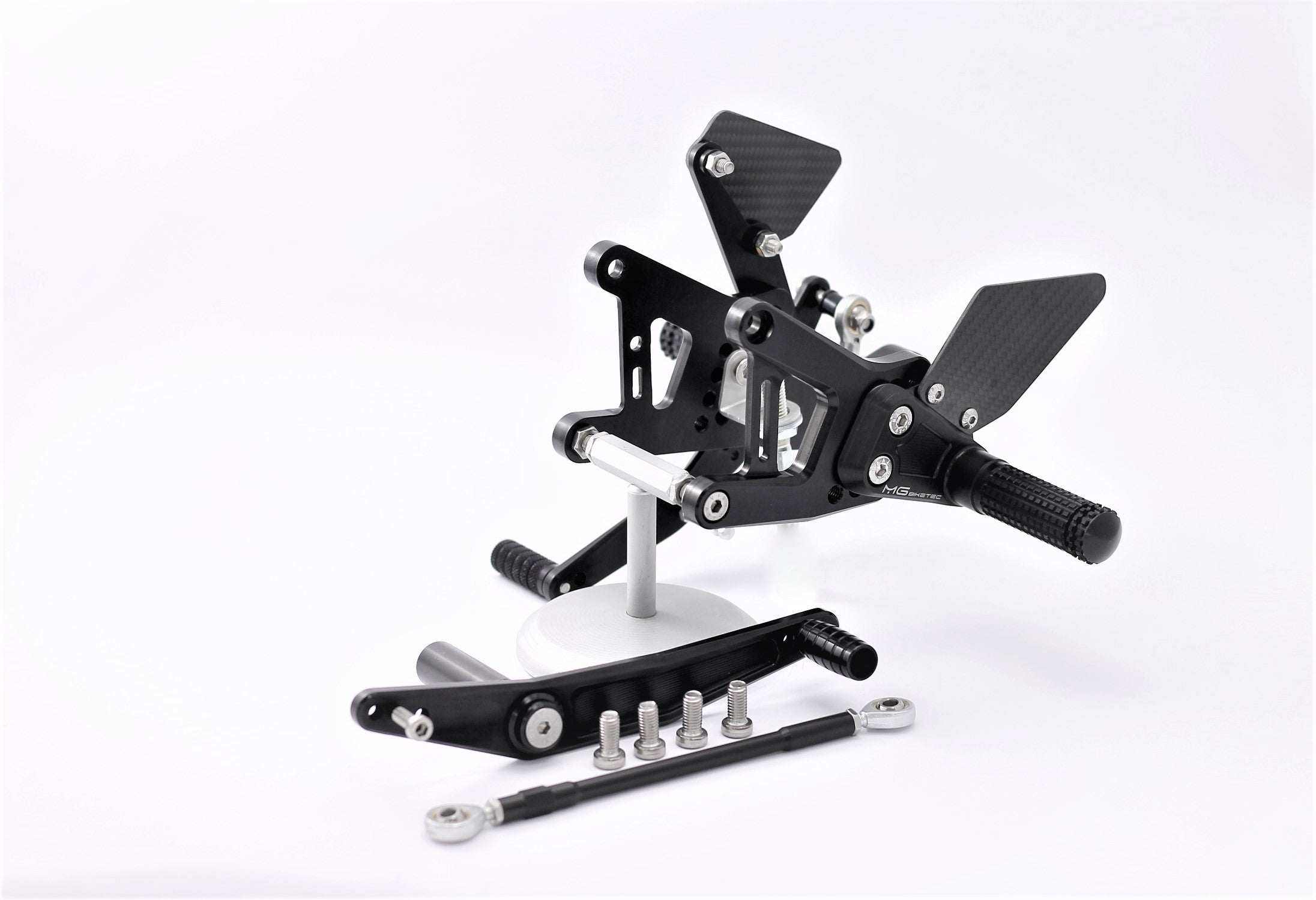 MG Biketec Fußrastenanlage mit ABE für Yamaha YZF-R6 2006 - 2016