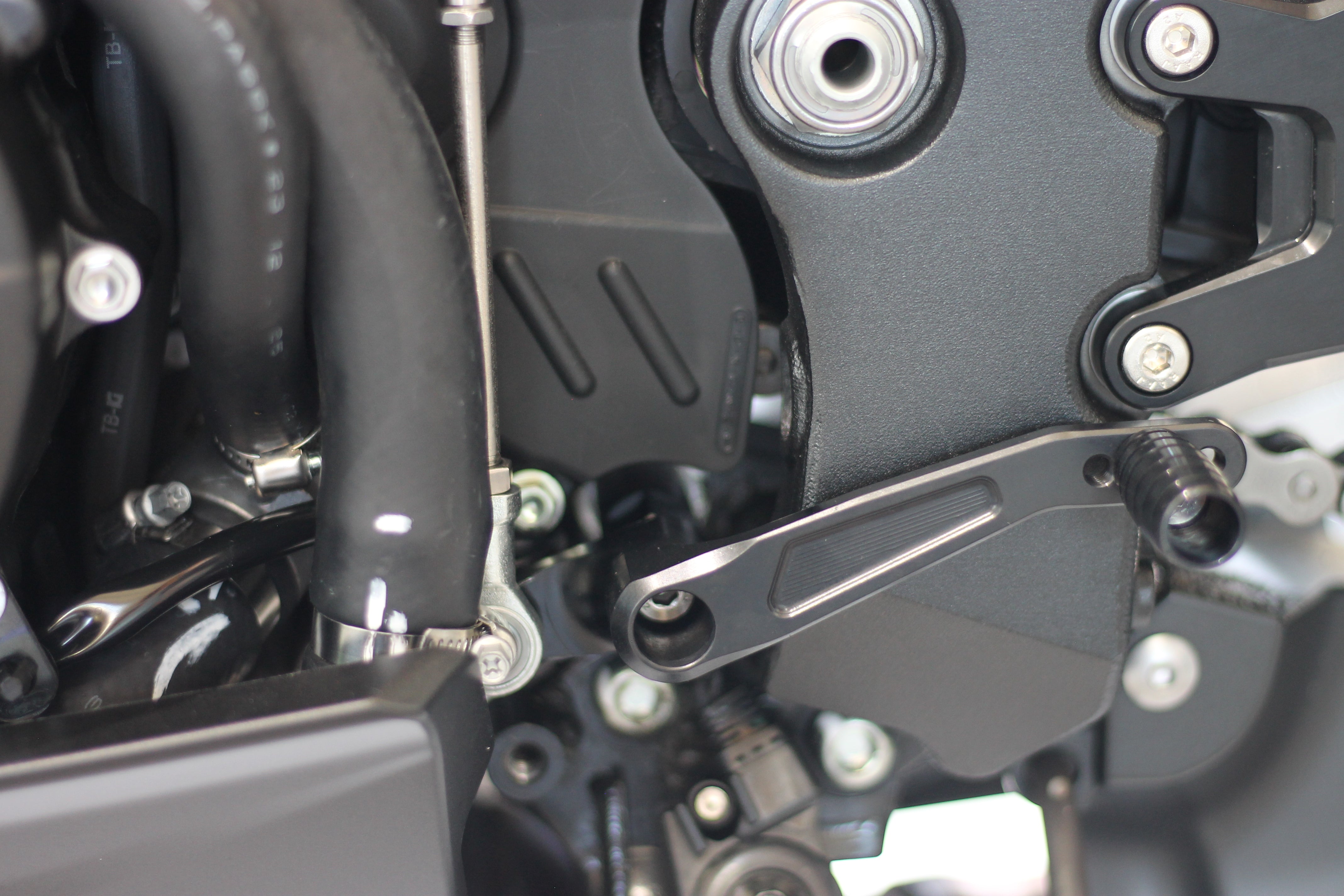 MG-Biketec Fußrastenanlage mit ABE für Honda CBR 600 RR PC69 2024 -