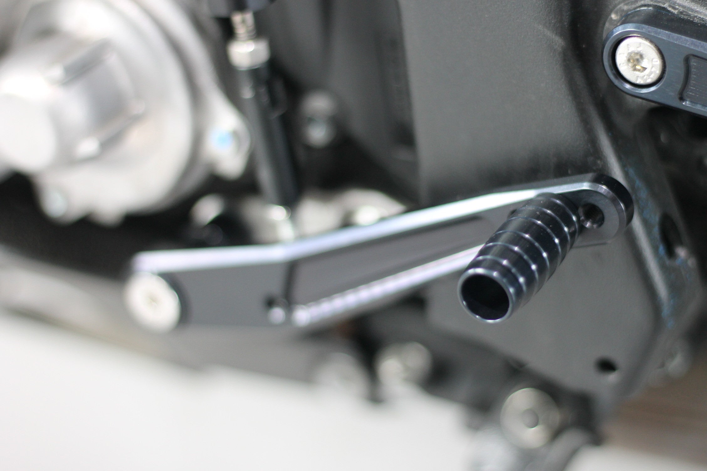 MG Biketec footrest system Suzuki GSX-R1000 from 2017 with/ without ABE