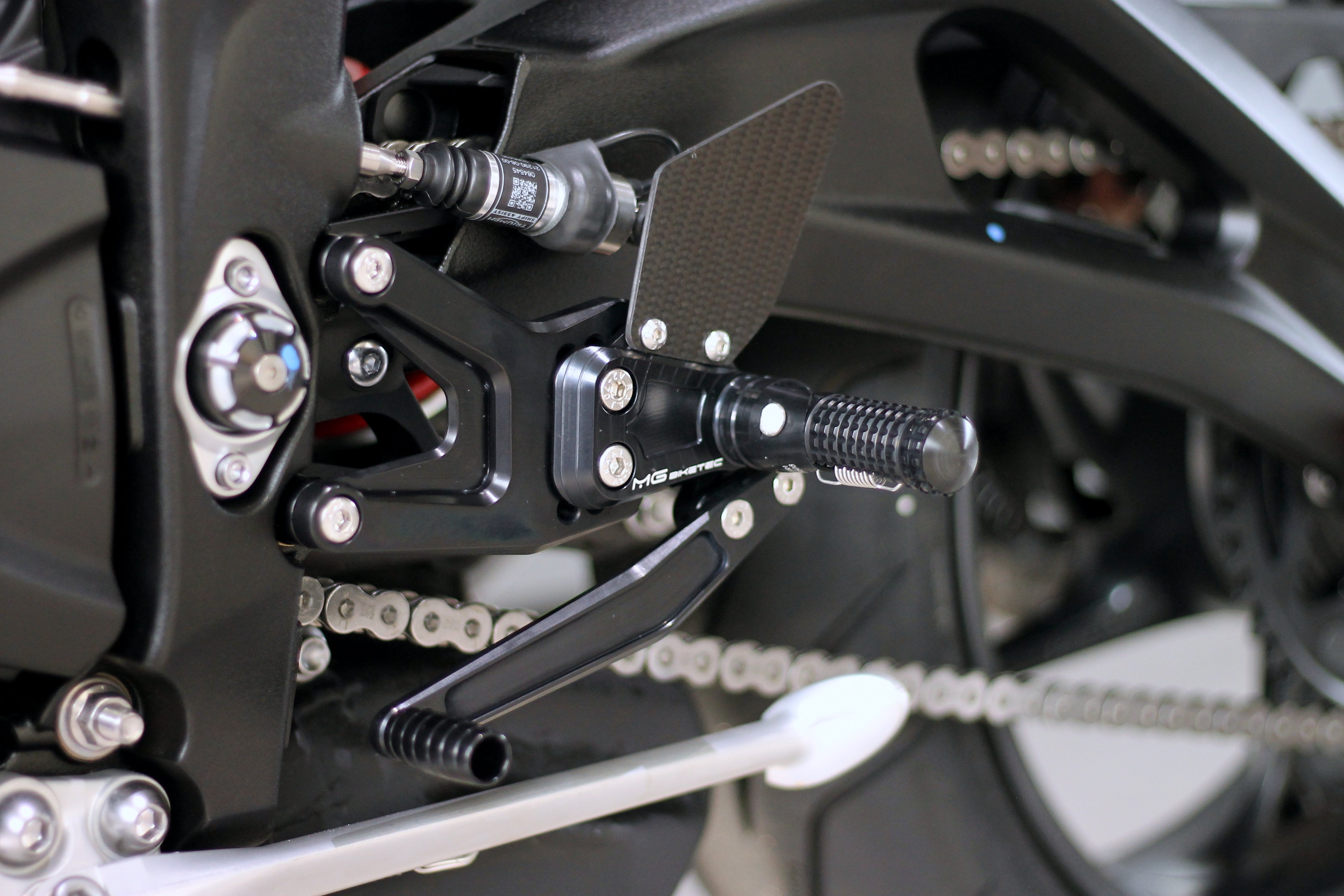 MG Biketec footrest system with ABE for Triumph Street Triple 765 RS / Moto2 From 2023