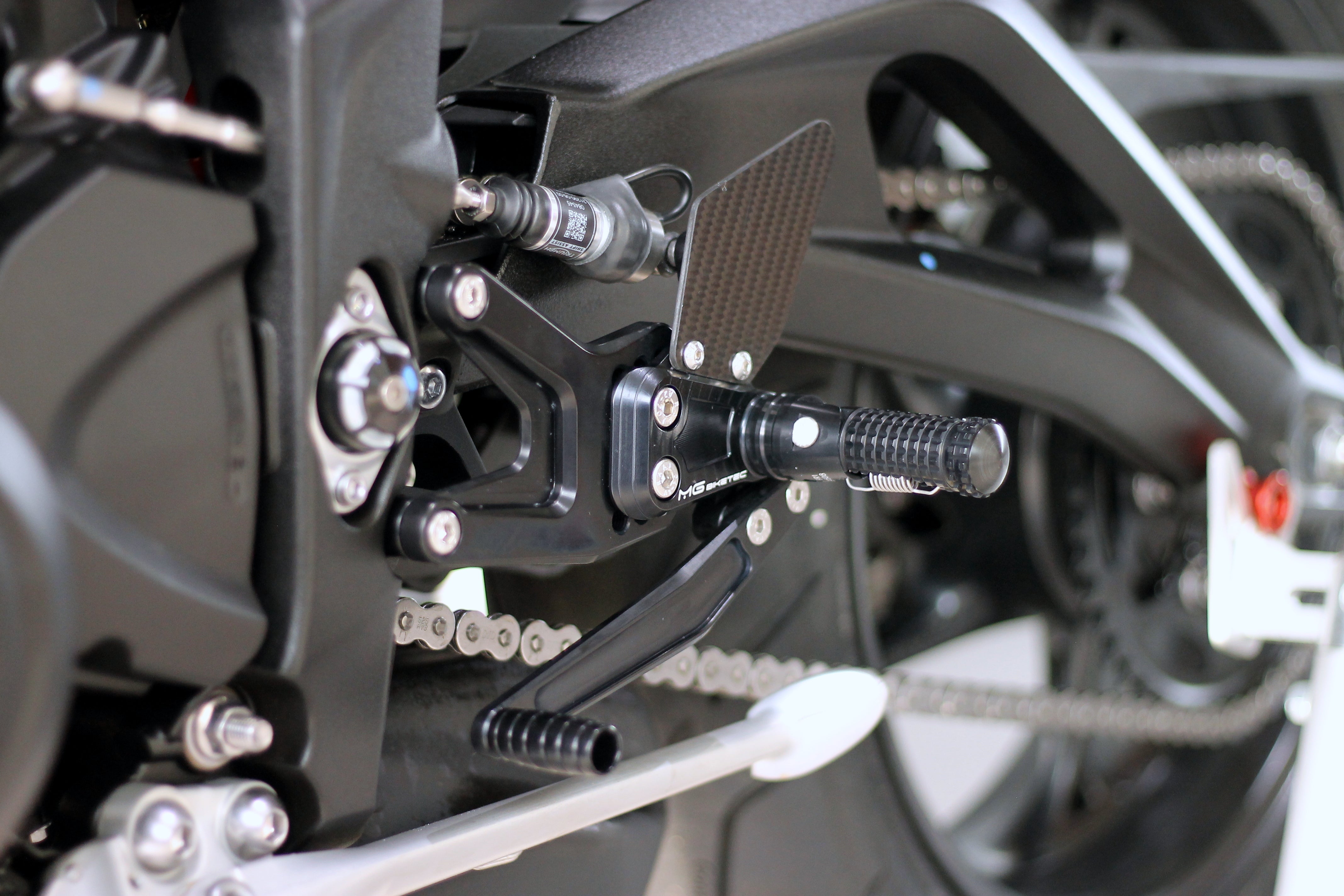 MG Biketec footrest system with ABE for Triumph Street Triple 765 RS / Moto2 From 2023