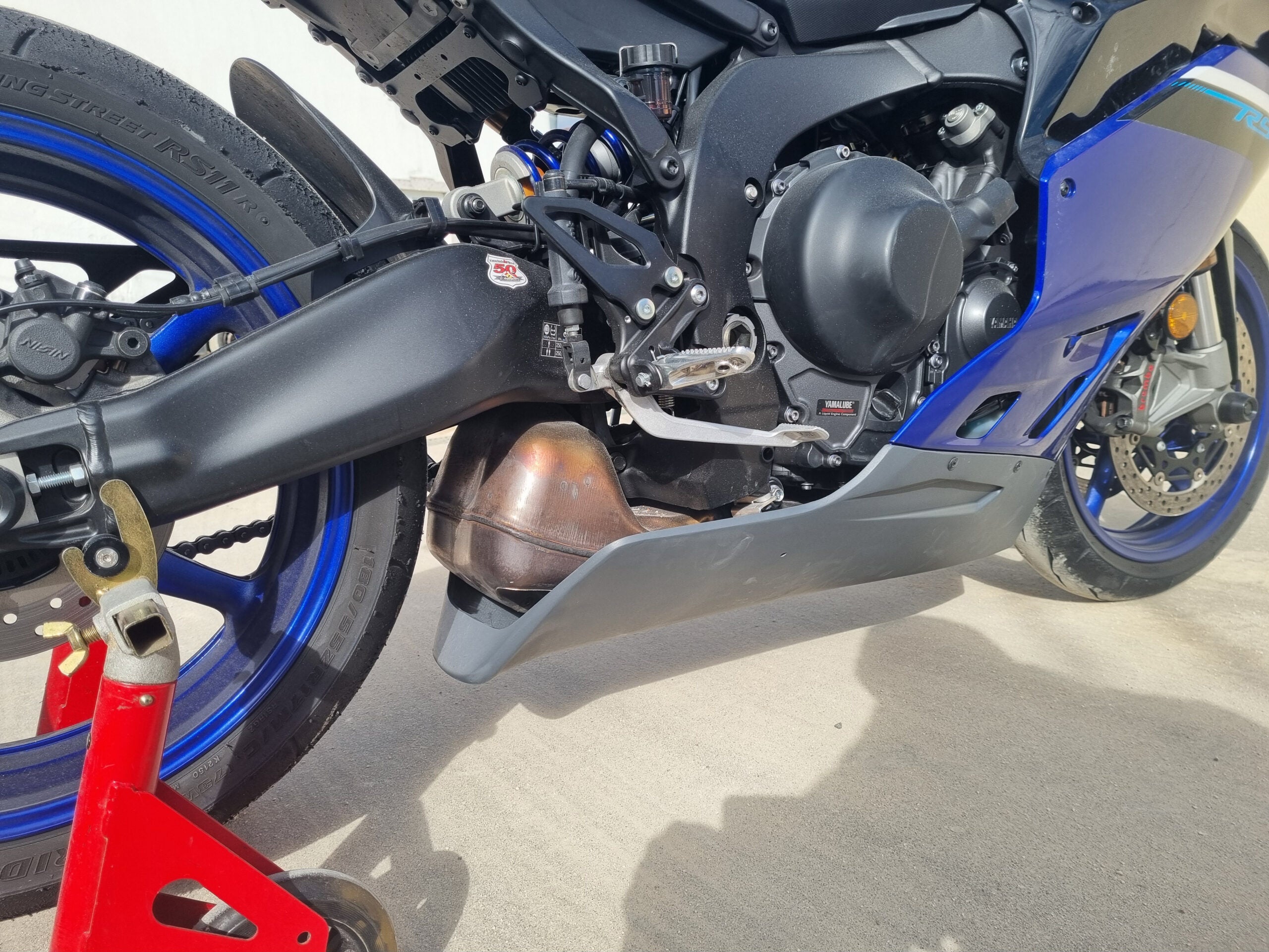 Yamaha R9 Bugverkleidung Straße Lacomoto