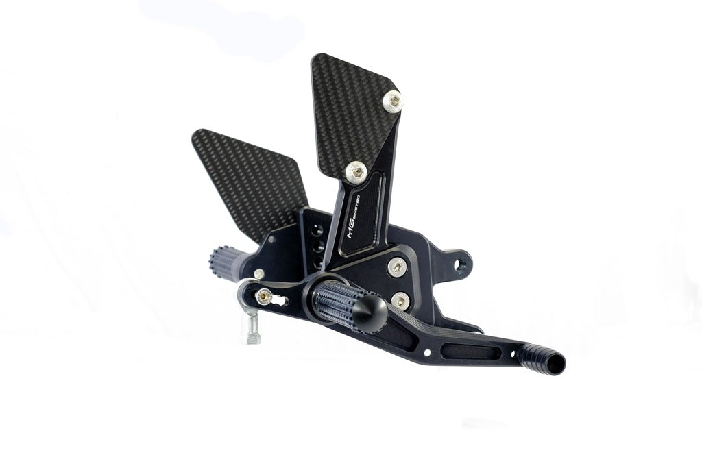 MG Biketec Fußrastenanlage mit ABE für Suzuki GSX-R 600 2006 - 2017 & GSX-R 750 2006 - 2017 seitlich