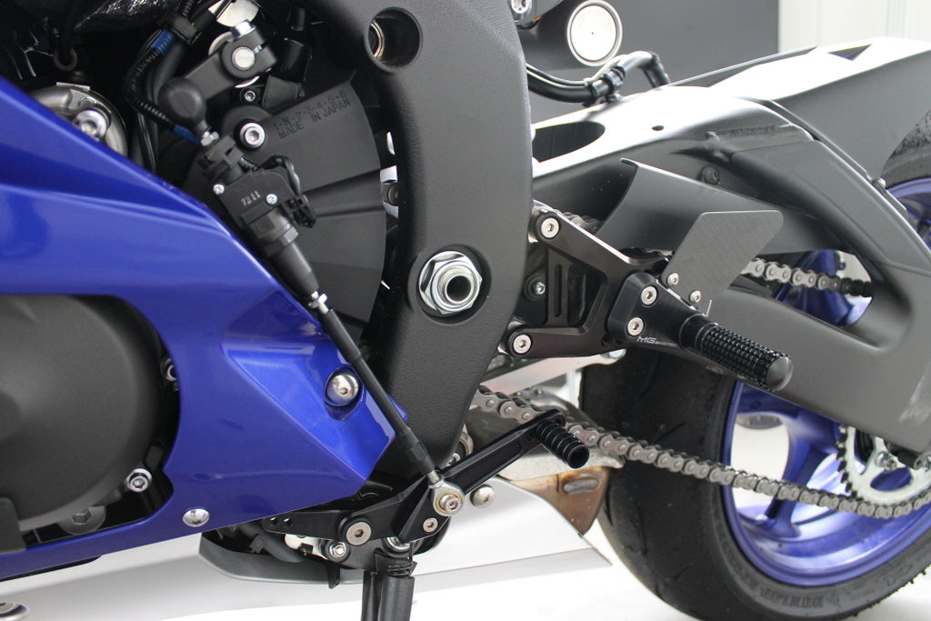 MG Biketec footrest system with ABE for Yamaha YZF-R6 RJ27