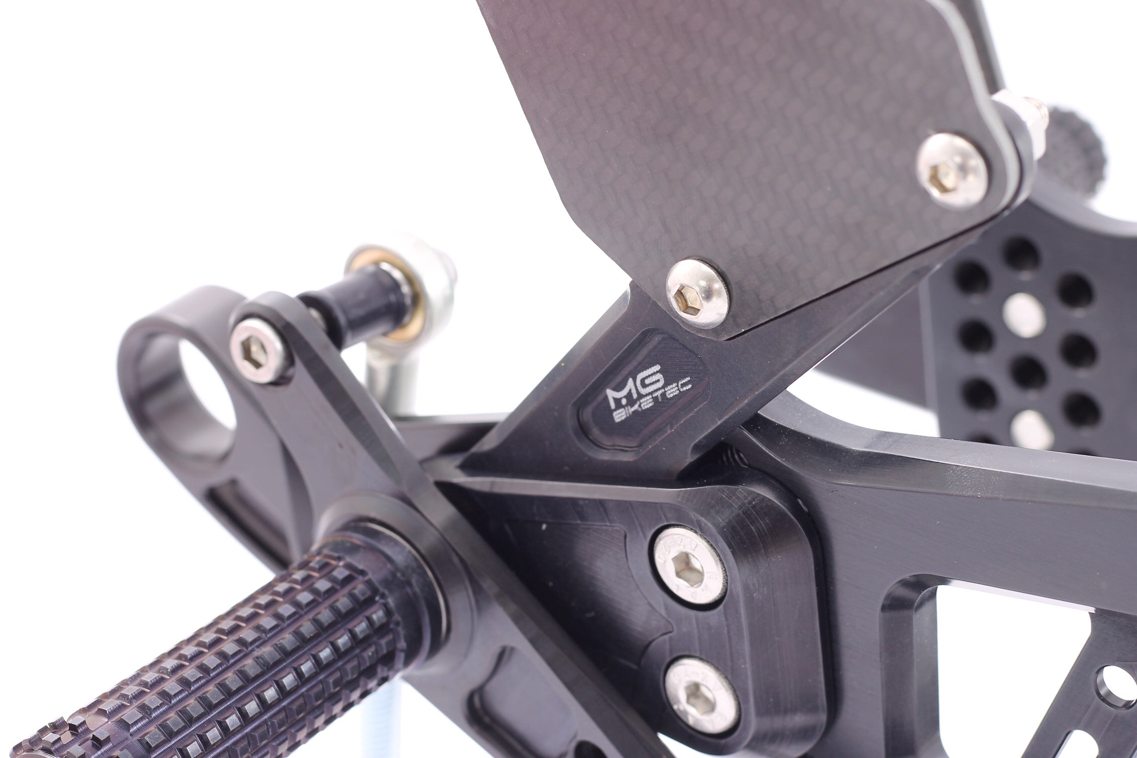 MG Biketec footrest system with ABE for Yamaha YZF-R6 RJ27
