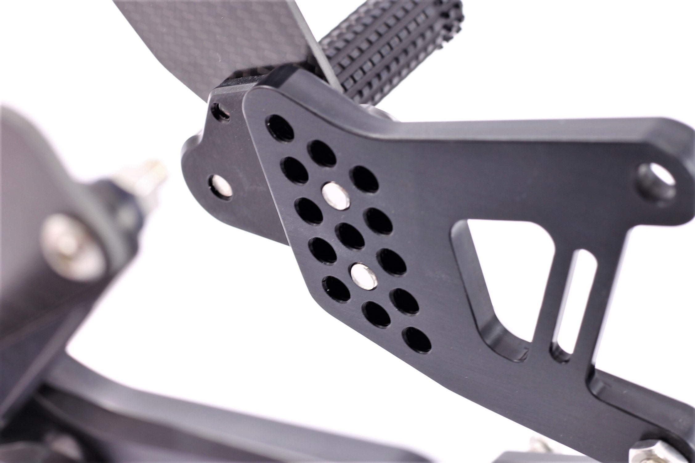 MG Biketec footrest system with ABE for Yamaha YZF-R6 RJ27