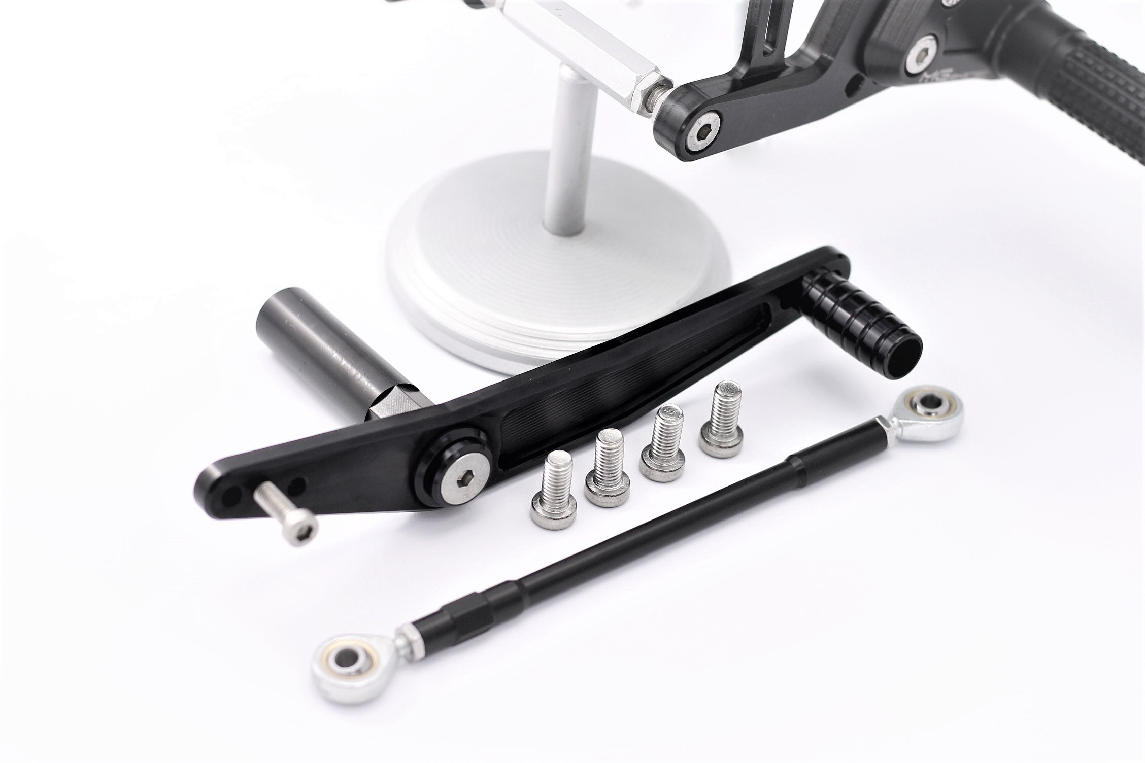 MG Biketec footrest system with ABE for Yamaha YZF-R6 2006 - 2016