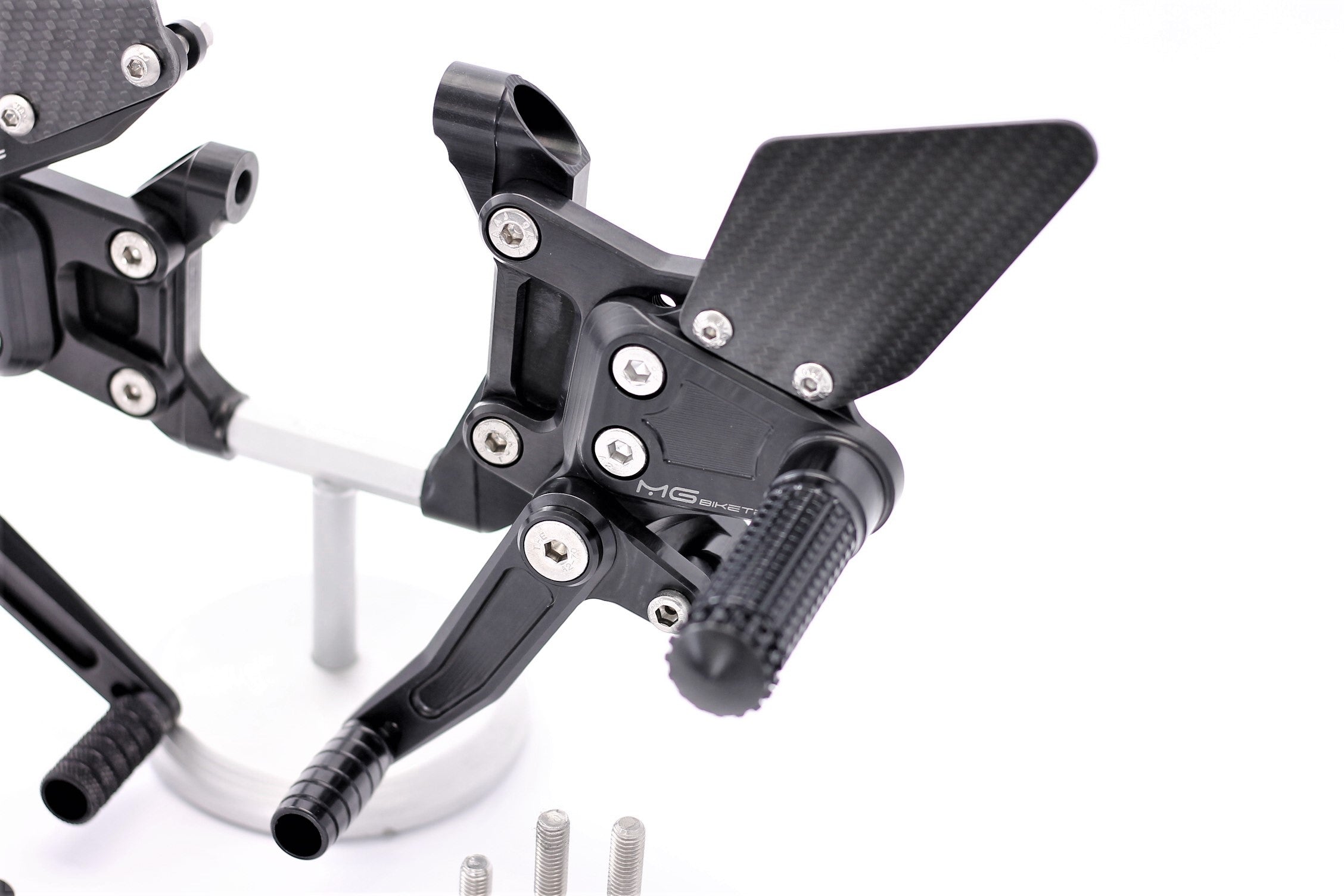 MG Biketec Fußrastenanlage mit ABE für Ducati Panigale V2 2020 - 2024 (955) nahaufnahme