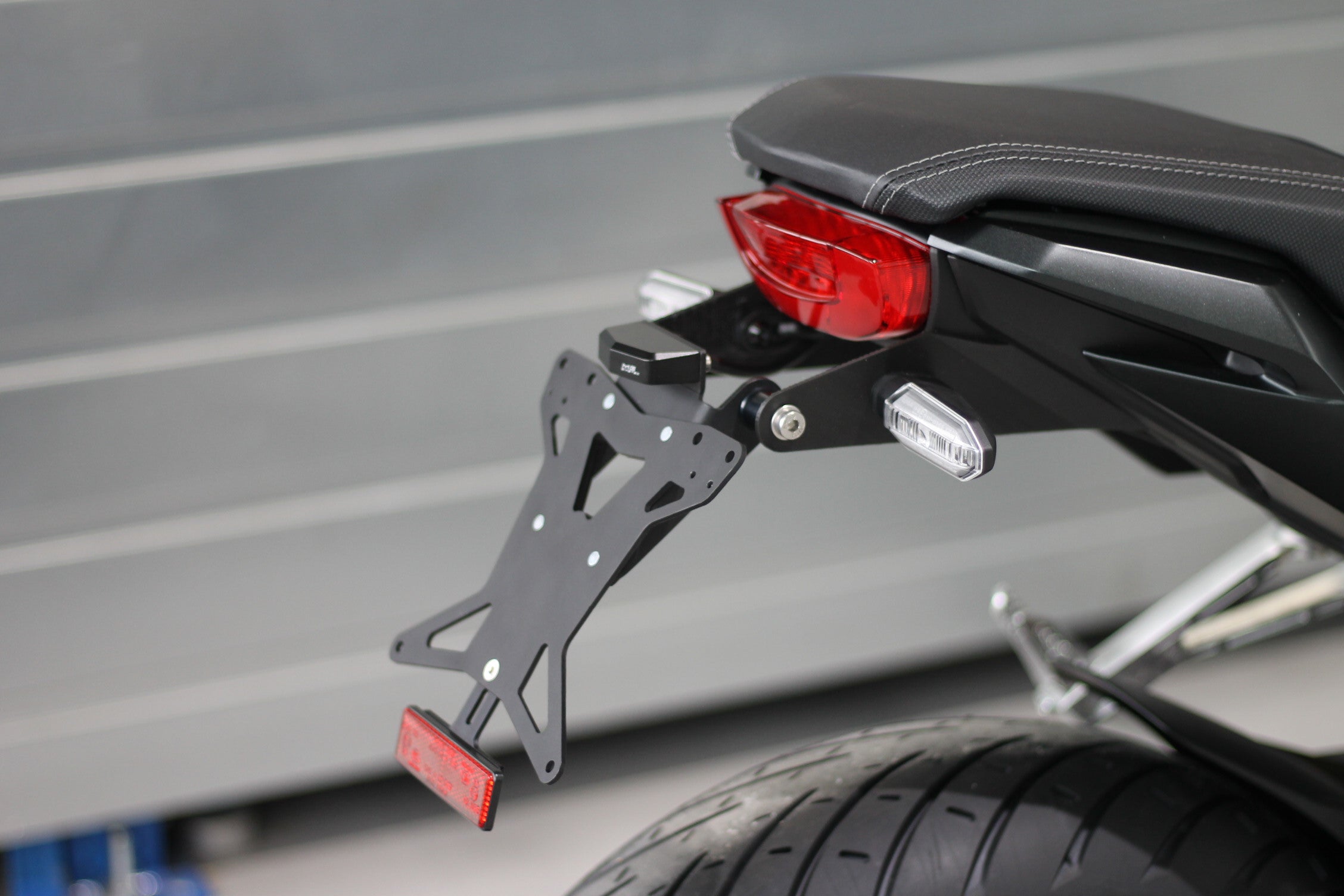 Kurzes Heck - Kennzeichenträger - Kennzeichenhalter