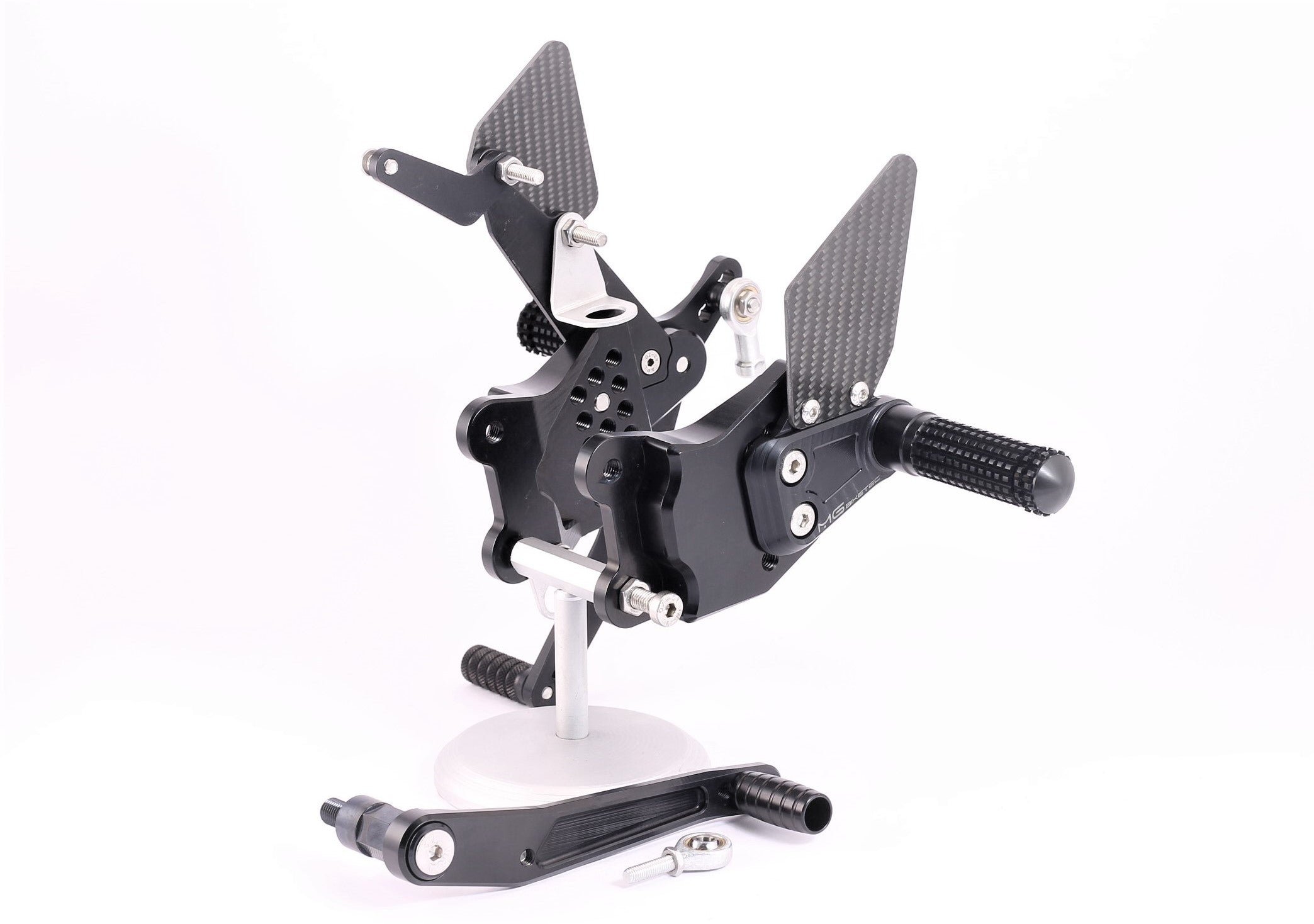 MG Biketec Fußrastenanlage mit ABE für Suzuki GSX-R1000 2009 - 2016 nahaufnahme