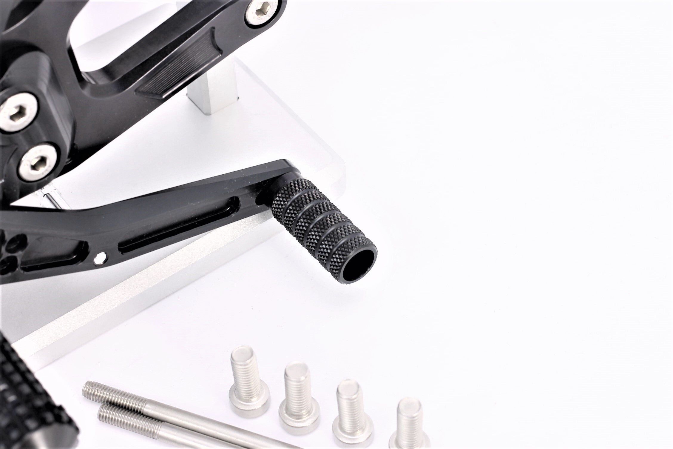 MG Biketec footrest system with ABE for Honda CBR 1000 RRR SC82