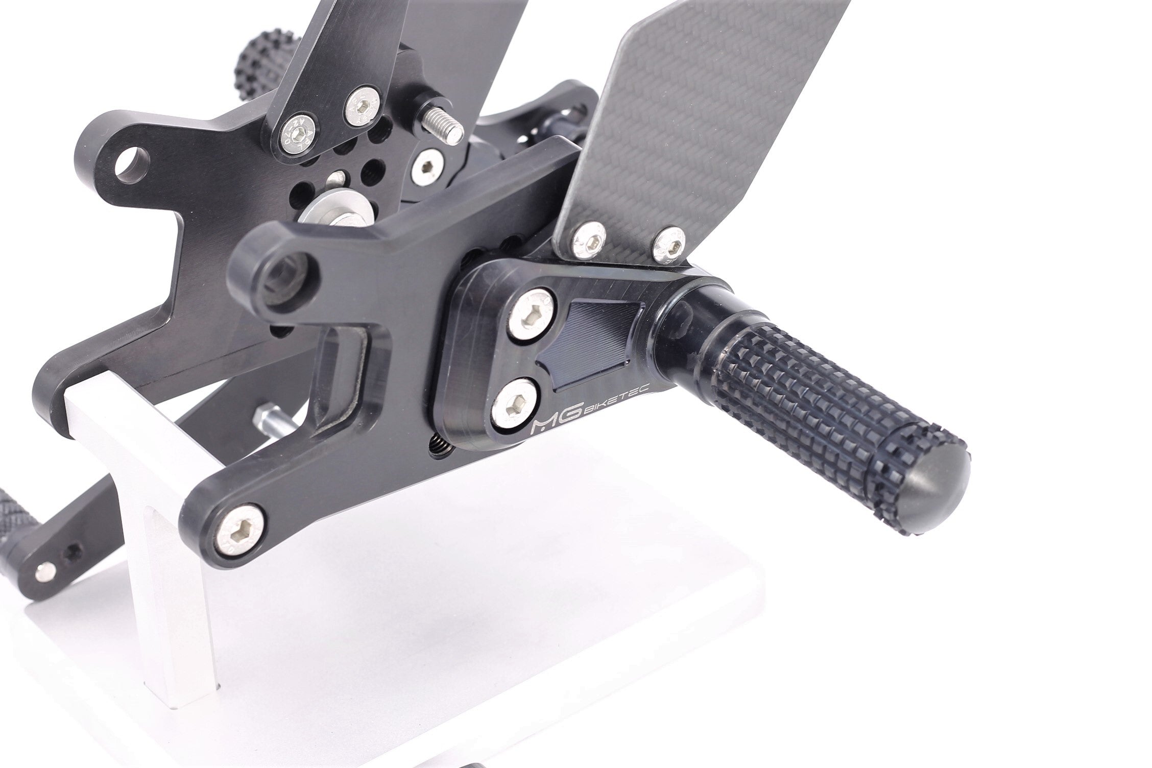 MG-Biketec Fußrastenanlage mit ABE für Honda CBR 600 RR 2007 - 2016 nahaufnahme