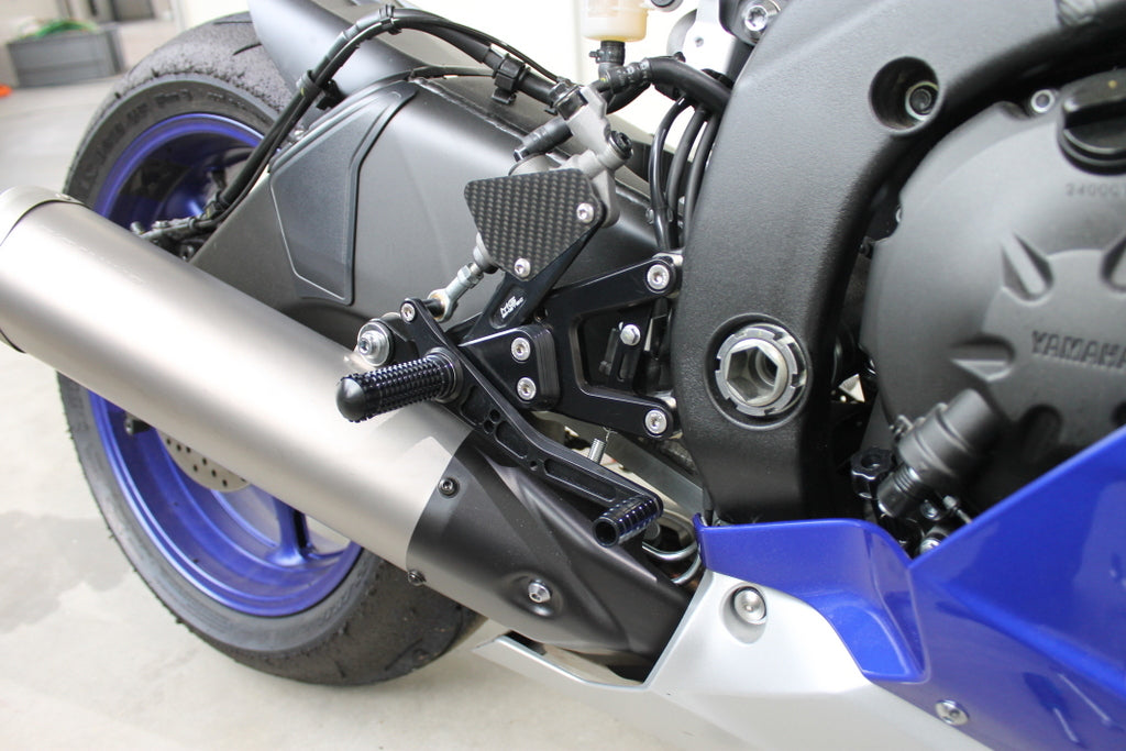 MG Biketec footrest system with ABE for Yamaha YZF-R6 RJ27